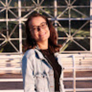 Meet your Posher, Nesrine